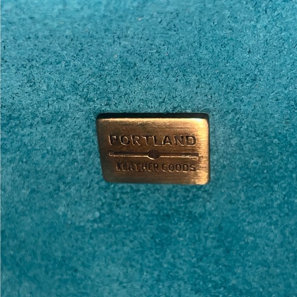 NEW 🦄 Caspian Portland leather goods small slouchy shoulder bag - Picture 5 of 14